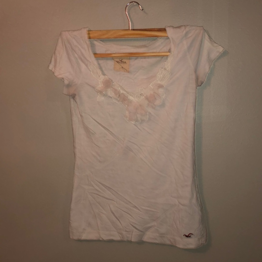 Hollister Floral White V-Neck Tee